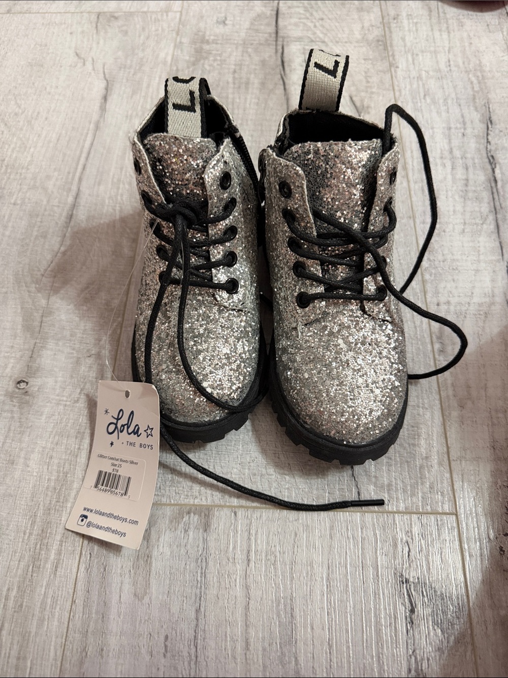 Lola + The Boys Silver Glitter Combat Boots | Toddler Size 25 | NWT ✨